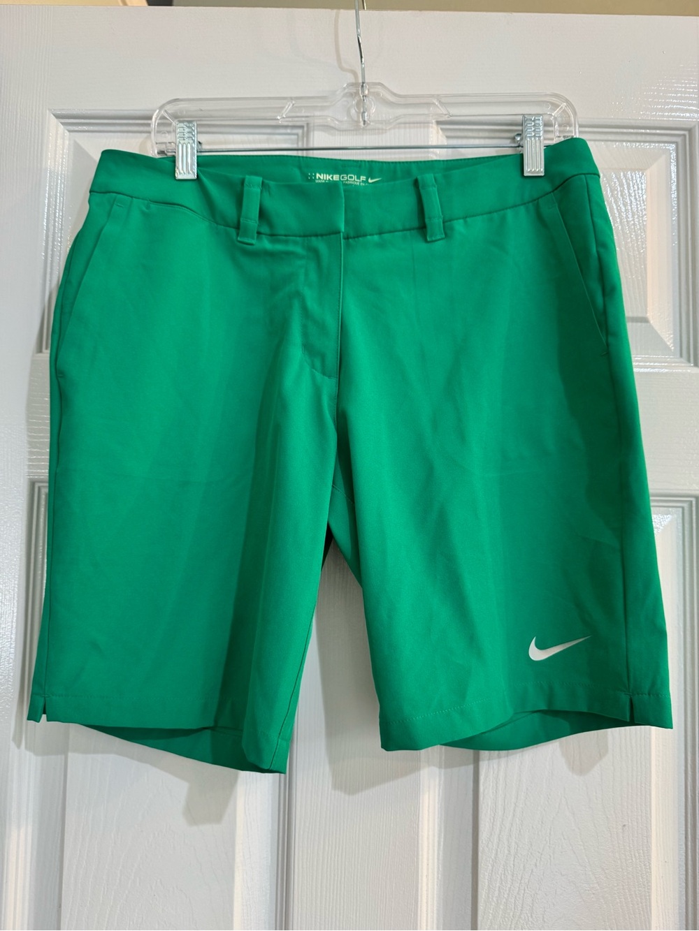 Nike Dri-Fit Women's Kelly Green Bermuda Golf Shorts